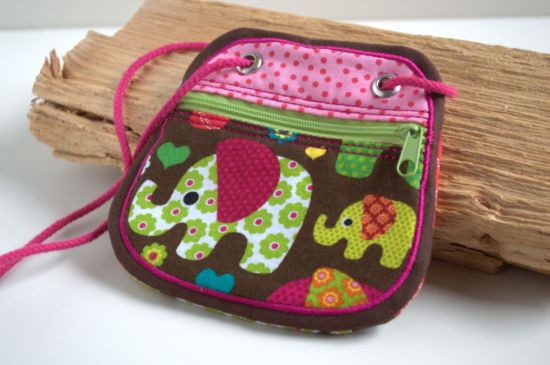 Bild von Brustbeuteln Elefant pink/braun