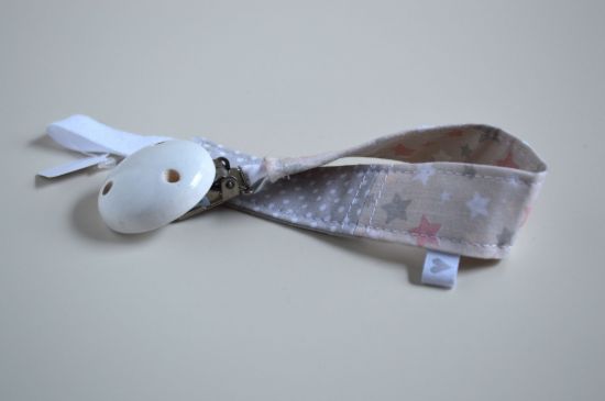 Bild von Schnullerband beige/grau Sternchen