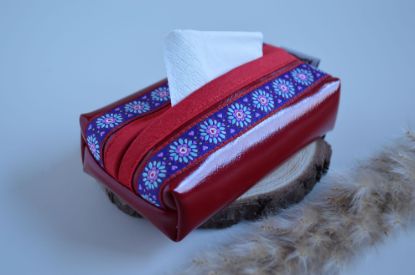 Bild von Taschentuchtascherl Kunstleder Blumen rot/lila