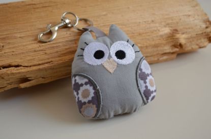 Bild von Anhänger Eule hellgrau