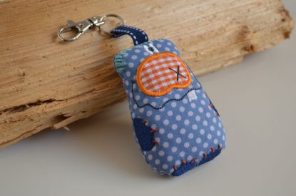 Bild von Anhänger Monsterchen blau Punkte