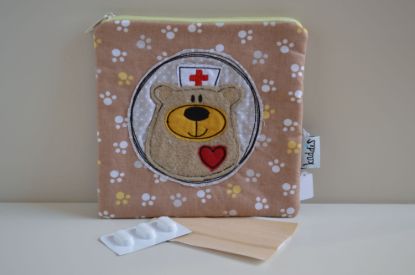 Bild von Medizintäschchen BärBel Pfötchen beige/gelb